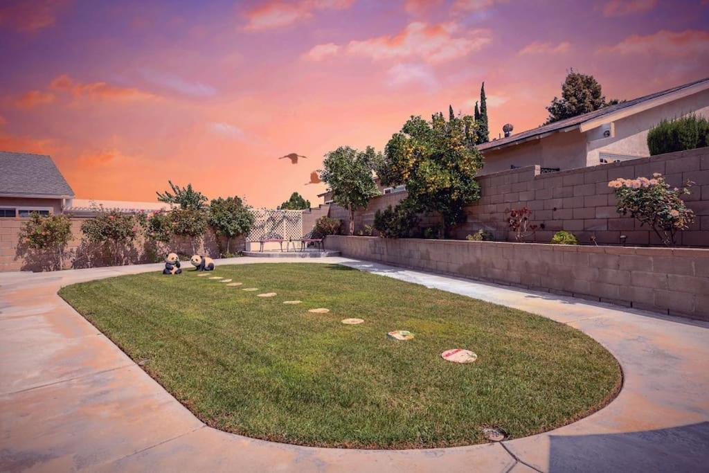 La Sunny House Beautiful Yard 7 Rooms 4 Bathrooms Near Disneyland & Hollywood & Downtown Hacienda Heights Kültér fotó